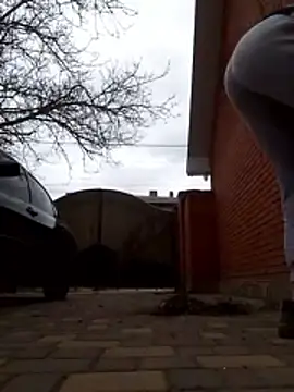 Snapshot of Lily_Viola chatting on 8, 4, 2026 Lily Viola online show from 8, 4, 2026