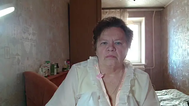 Kleo doll  online show from 20, 2, 2026