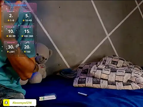Snapshot of alexx_23cm chatting on 15, 6, 2026 alexx 23cm online show from 15, 6, 2026