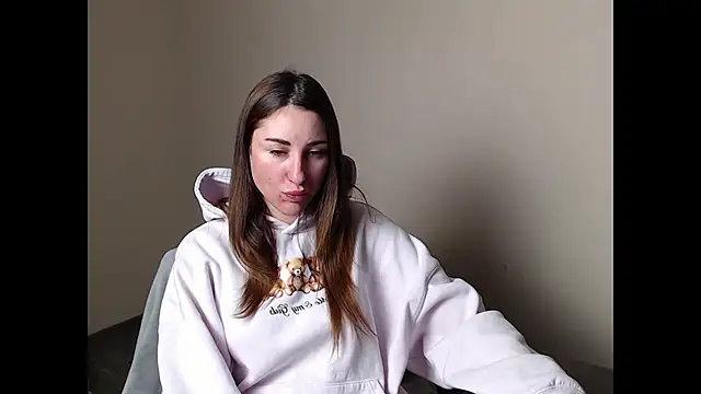 cammila horn online show from 3, 2, 2026