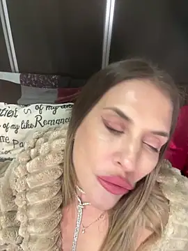 Snapshot of IssabelXO chatting on 11, 4, 2026 IssabelXO online show from 11, 4, 2026