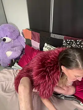 Snapshot of IssabelXO chatting on 14, 4, 2026 IssabelXO online show from 14, 4, 2026