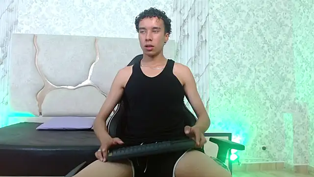 Snapshot of Zayn_tay chatting on 16, 1, 2026 Zayn tay online show from 16, 1, 2026