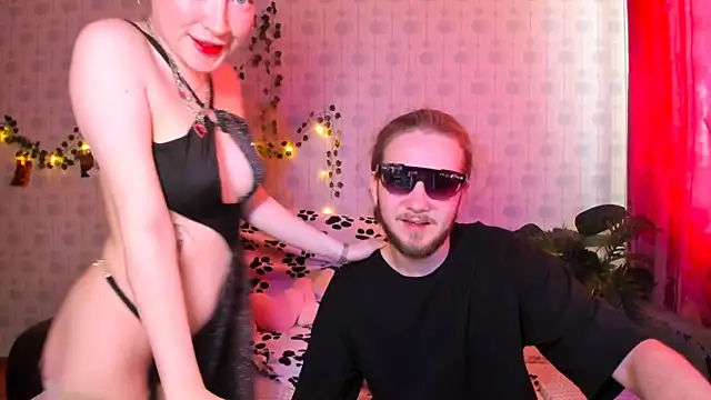 swiity room  online show from 10, 5, 2026