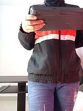 Snapshot of saray_reesee chatting on 16, 1, 2026 saray reesee online show from 16, 1, 2026