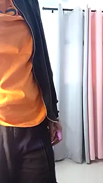 Snapshot of saray_reesee chatting on 5, 2, 2026 saray reesee online show from 5, 2, 2026