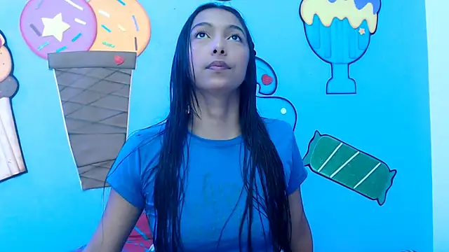 skinnysexzara18 online show from 13, 2, 2026