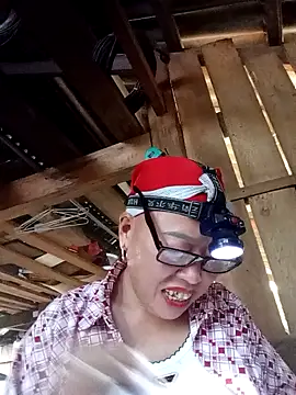 Snapshot of Agnes-baby chatting on 4, 4, 2026 Agnes-baby online show from 4, 4, 2026