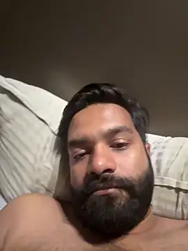 Snapshot of Rahil_94 chatting on 8, 5, 2026 Rahil 94 online show from 8, 5, 2026