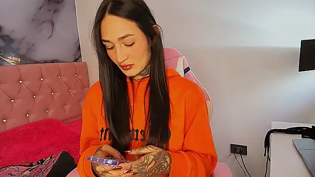 Evangeline heell online show from 9, 1, 2026