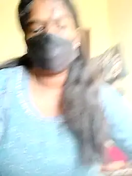 Milky Julia online show from 22, 3, 2026