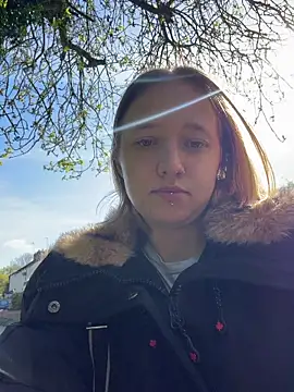 Spatgirl online show from 21, 4, 2026