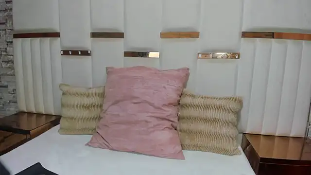 Snapshot of Brianna_HH chatting on 7, 1, 2026 Brianna HH online show from 7, 1, 2026