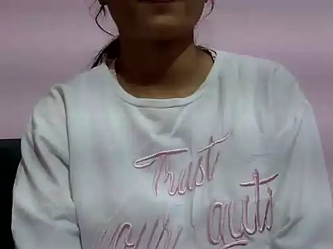 Snapshot of Alisha_Roy1 chatting on 6, 1, 2026 Alisha Roy1 online show from 6, 1, 2026