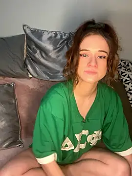 Snapshot of teenyblossom chatting on 7, 1, 2026 teenyblossom online show from 7, 1, 2026