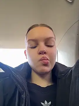 AshleyMur online show from 22, 5, 2026