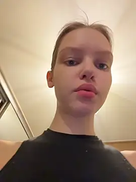 Snapshot of AshleyMur chatting on 1, 7, 2026 AshleyMur online show from 1, 7, 2026