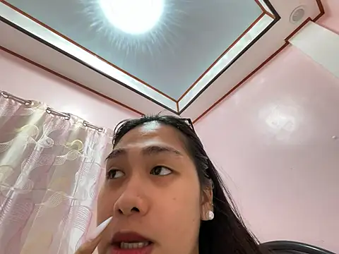 Mira Janee online show from 13, 1, 2026