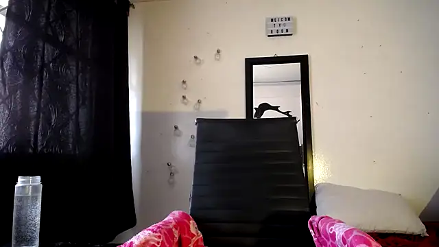 abril onnel online show from 20, 1, 2025