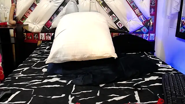 abril onnel online show from 10, 3, 2025