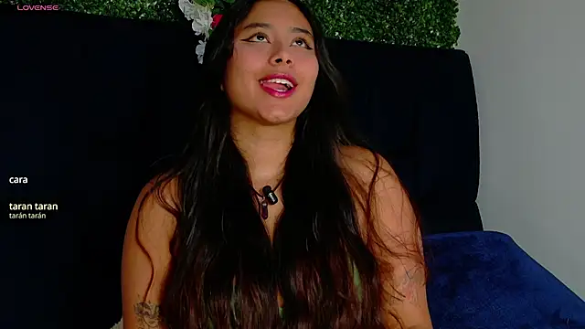 Snapshot of AnnaSmiles chatting on 2, 5, 2026 AnnaSmiles online show from 2, 5, 2026