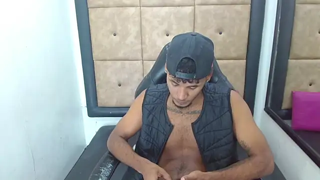 Athleticluck1 online show from 5, 1, 2026