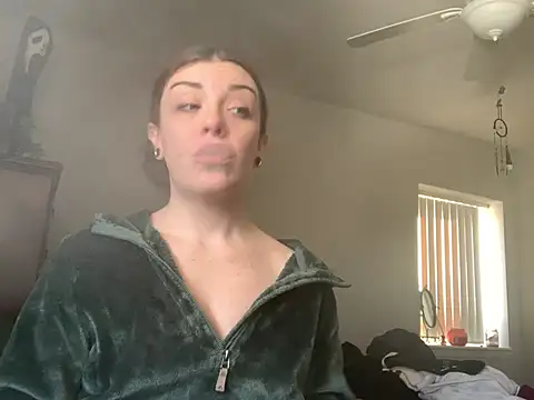 Snapshot of Intothewoodswego chatting on 7, 2, 2026 Intothewoodswego online show from 7, 2, 2026