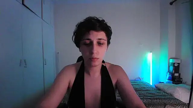 HoneyValentine online show from 20, 6, 2026