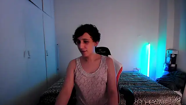 HoneyValentine online show from 21, 6, 2026