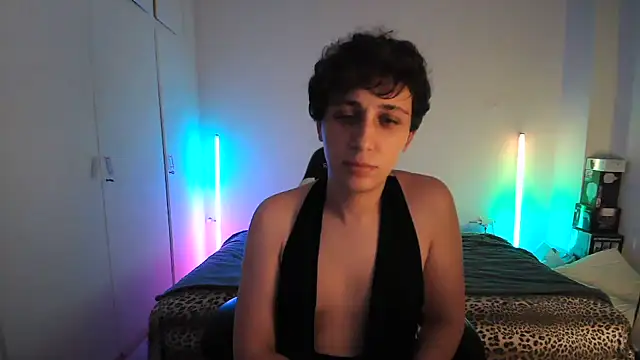 HoneyValentine online show from 26, 6, 2026