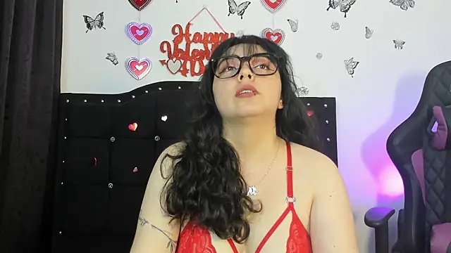 Ashley Tellez online show from 14, 2, 2026