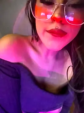 Viiixenp  online show from 6, 1, 2026