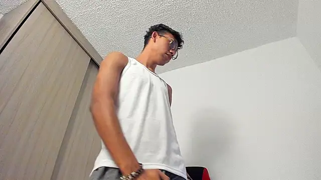 Aaron blake08 online show from 6, 1, 2026