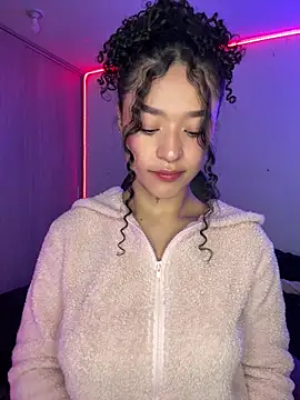 crystal dlun online show from 21, 3, 2026