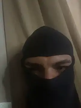 Snapshot of magneto01 chatting on 6, 1, 2026 magneto01 online show from 6, 1, 2026