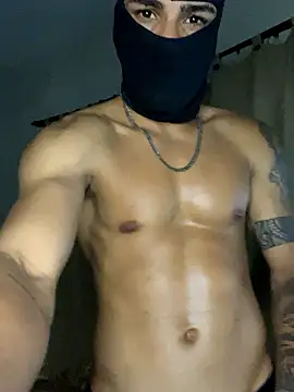 Snapshot of magneto01 chatting on 8, 1, 2026 magneto01 online show from 8, 1, 2026