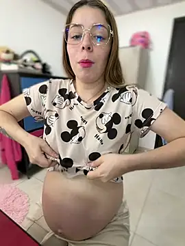 Snapshot of NatalyPinky chatting on 10, 7, 2026 NatalyPinky online show from 10, 7, 2026