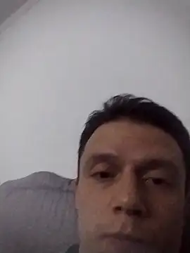 RAFAELQUINTEROSCAVALHEI online show from 23, 4, 2026