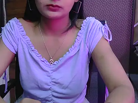sweet riyaaa online show from 17, 4, 2026