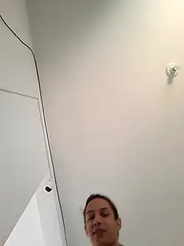 Snapshot of ofjuliaa chatting on 13, 1, 2026 ofjuliaa online show from 13, 1, 2026