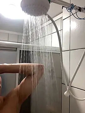 Snapshot of ofjuliaa chatting on 4, 3, 2026 ofjuliaa online show from 4, 3, 2026