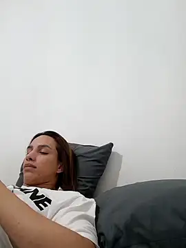 Snapshot of ofjuliaa chatting on 17, 3, 2026 ofjuliaa online show from 17, 3, 2026