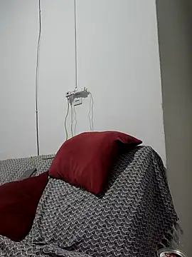 Snapshot of ofjuliaa chatting on 1, 4, 2026 ofjuliaa online show from 1, 4, 2026