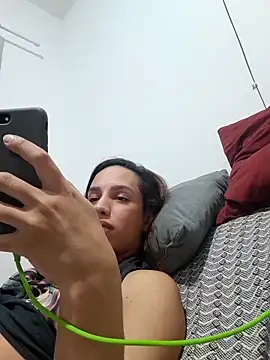 Snapshot of ofjuliaa chatting on 8, 4, 2026 ofjuliaa online show from 8, 4, 2026