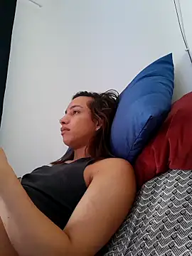 Snapshot of ofjuliaa chatting on 11, 4, 2026 ofjuliaa online show from 11, 4, 2026