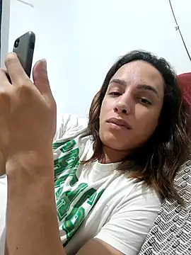 Snapshot of ofjuliaa chatting on 12, 4, 2026 ofjuliaa online show from 12, 4, 2026