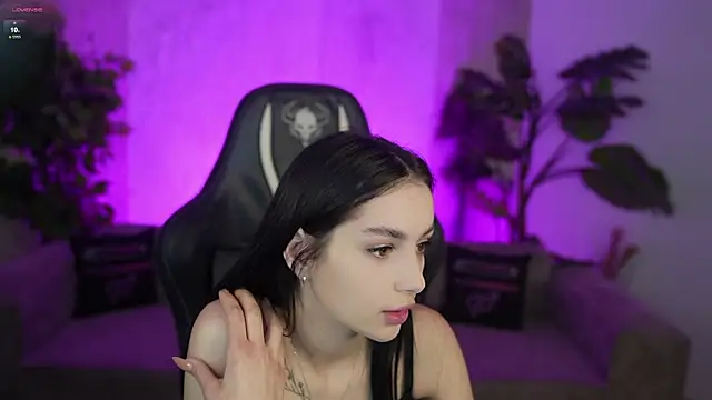 Mila Rose054 online show from 8, 2, 2026