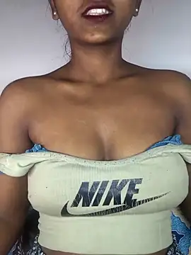 Royal-girl78 online show from 6, 1, 2026