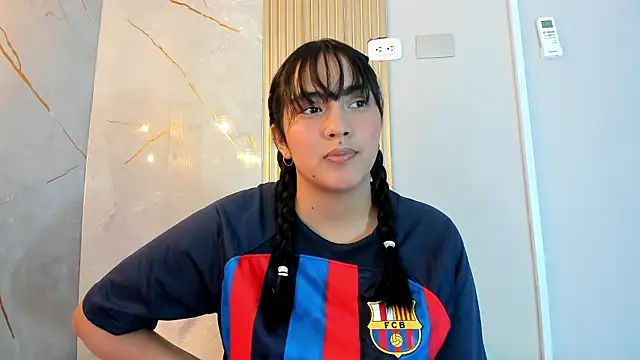 AlanaBlair  online show from 10, 1, 2026