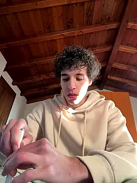 Snapshot of solo_deviz chatting on 8, 1, 2026 solo deviz online show from 8, 1, 2026